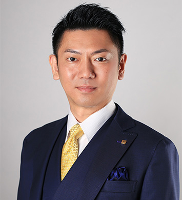 髙張 秀人